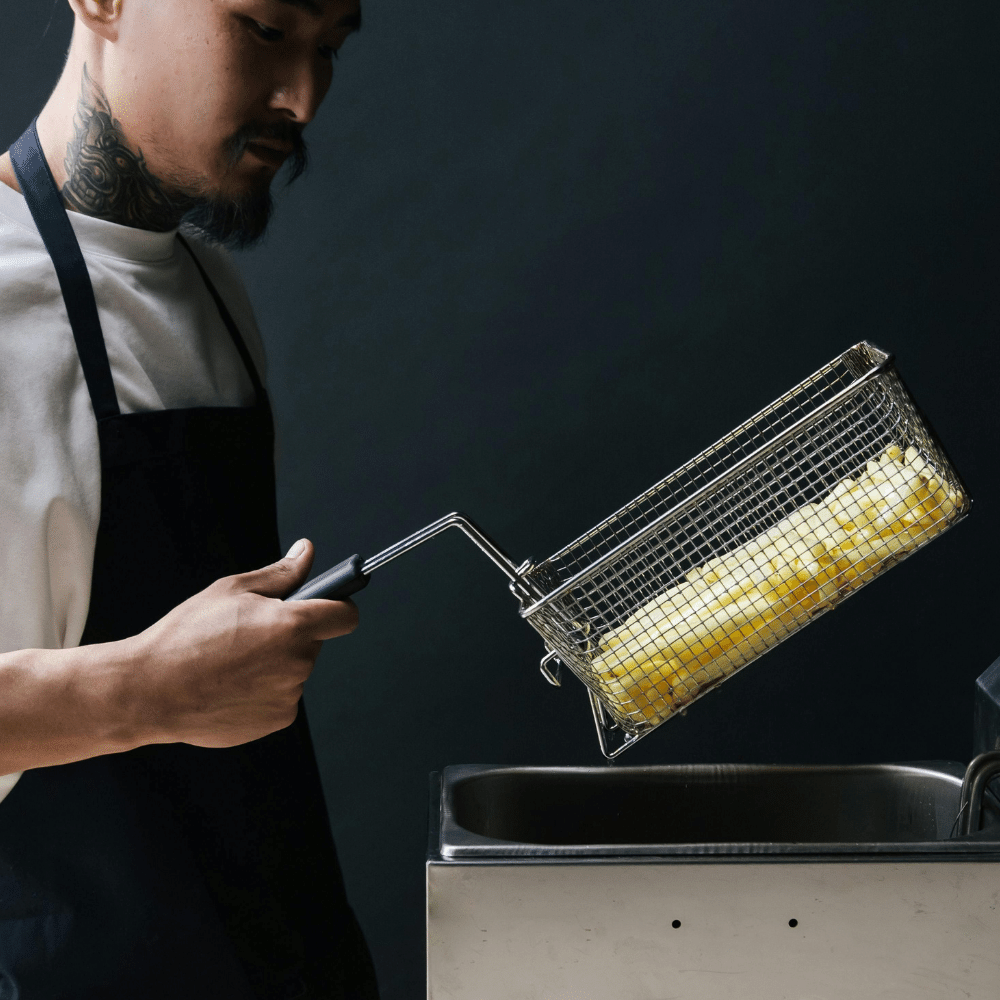 <img src="Best-Deep-Fryer.png" alt="This is an article photo”>